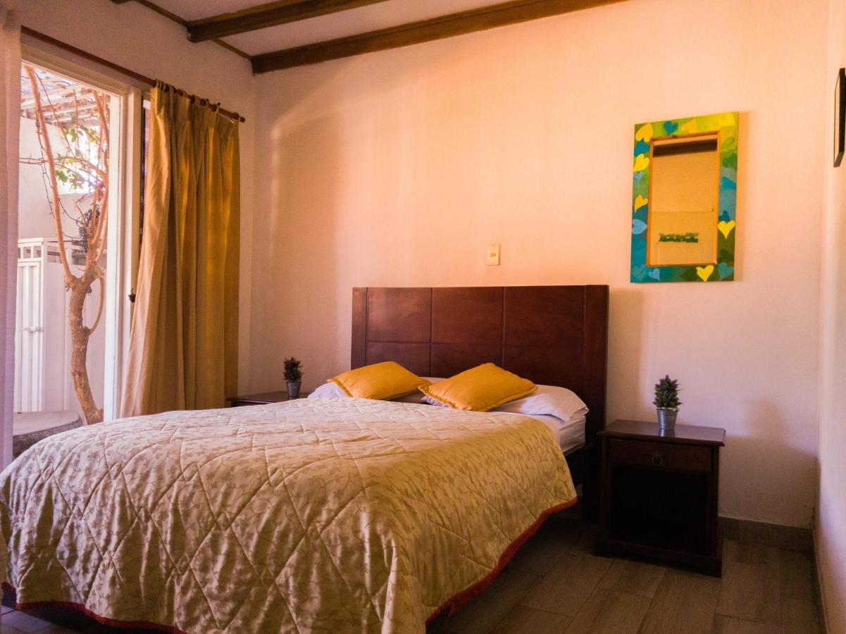 Gaudy's Hostel *