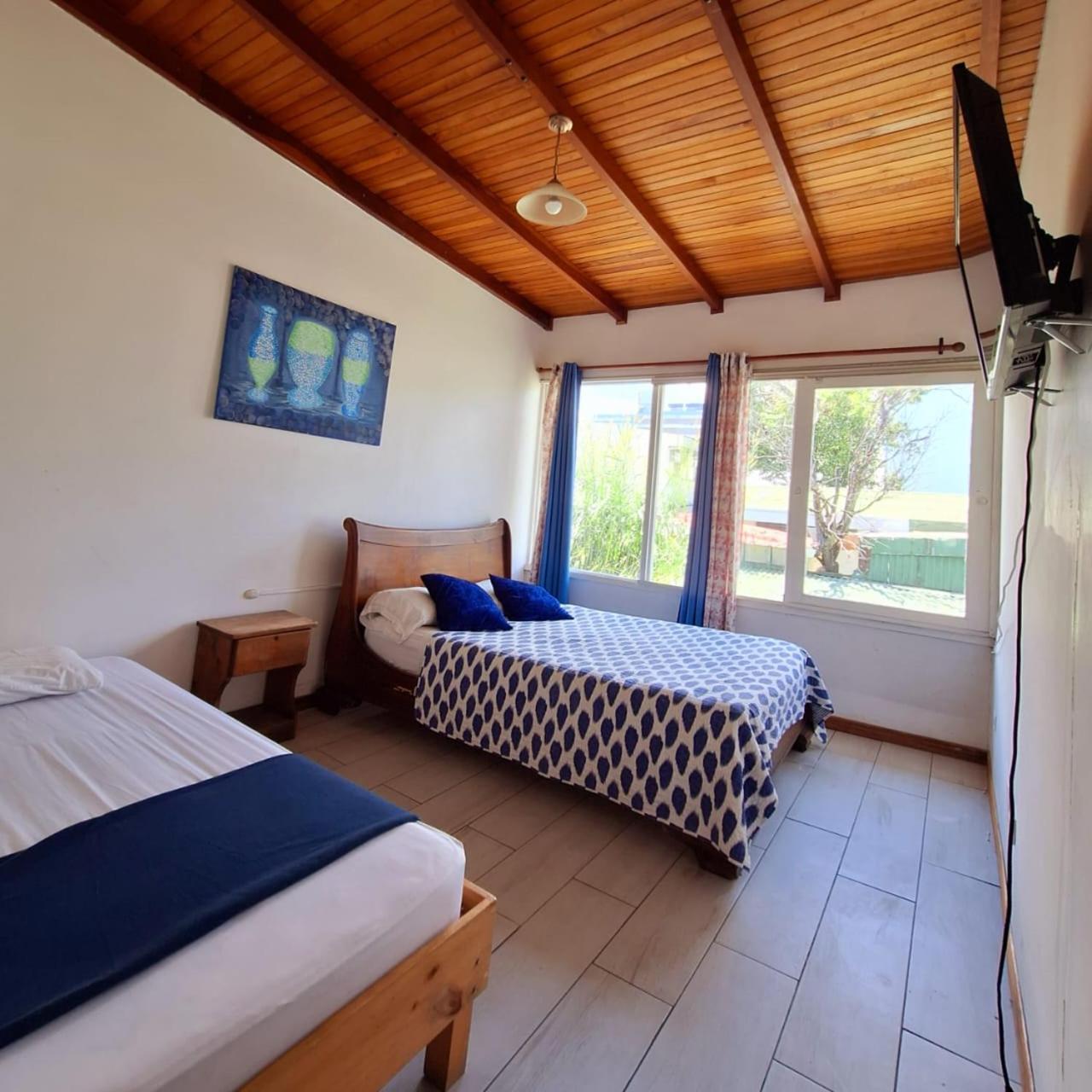 Gaudy's Hostel *