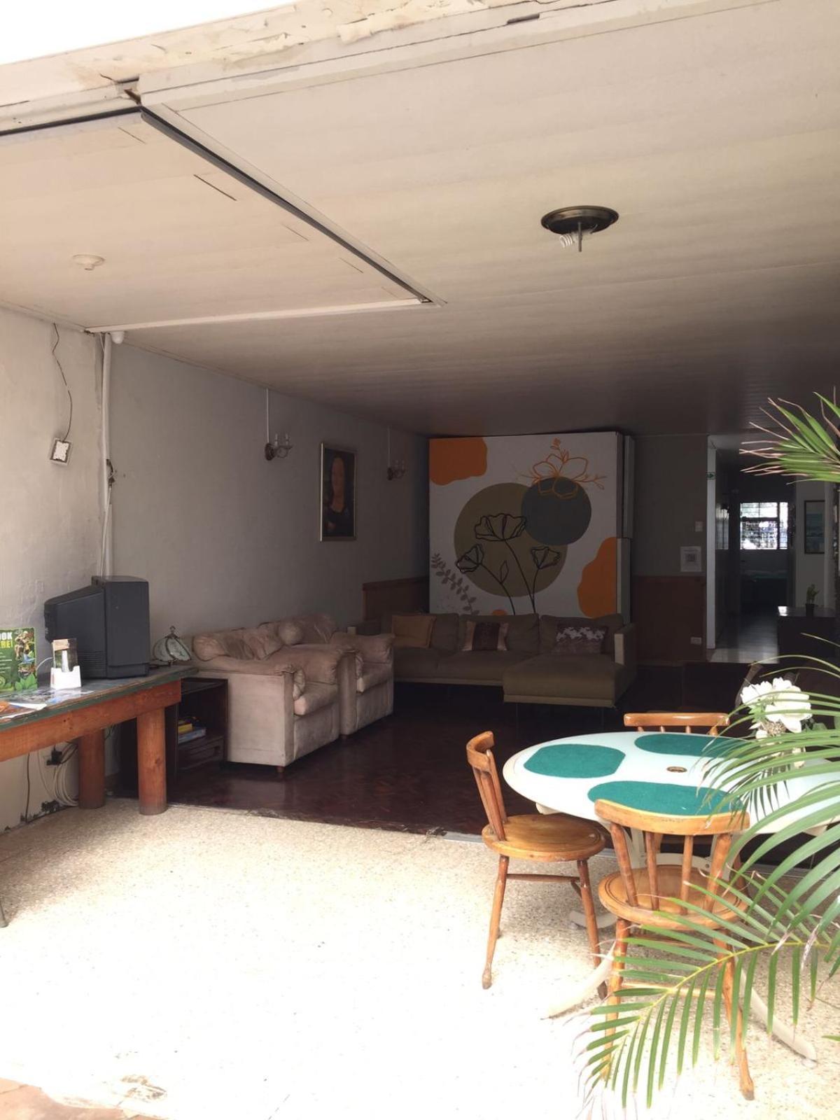 Gaudy's San José
